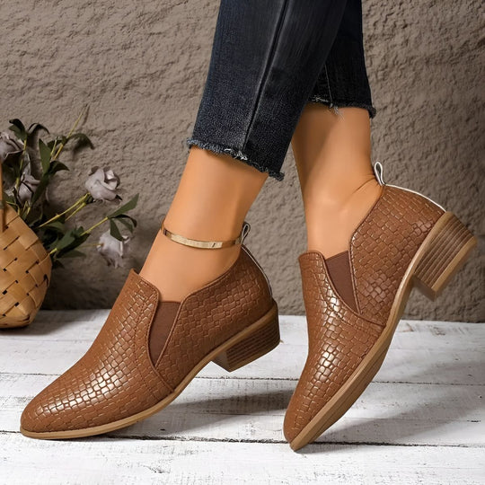 MYRTHE | ELEGANTE OXFORD HAKKEN IN LEDER
