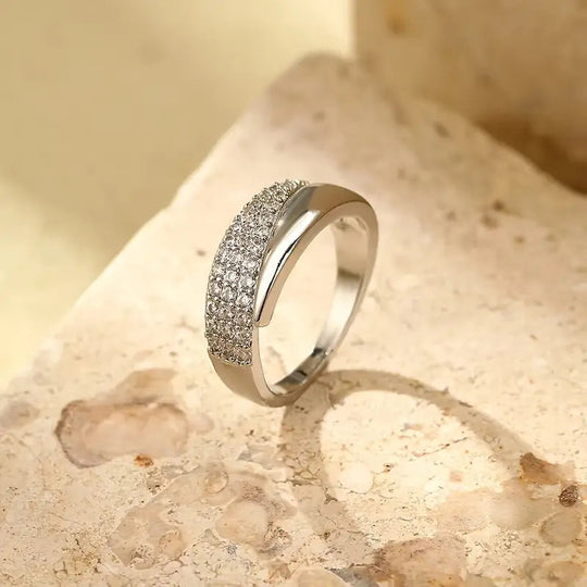 LUMIÈRE | ELEGANTE GOUDEN RING MET FONKELSTENEN (1+1 GRATIS)