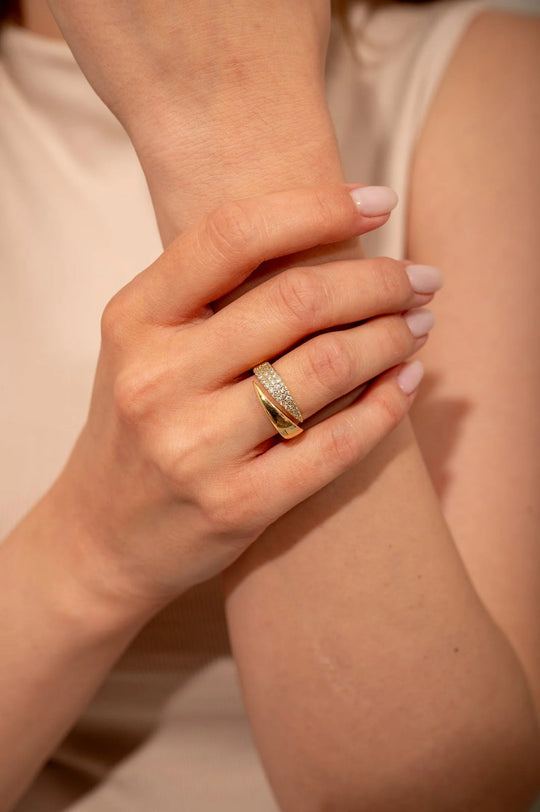 LUMIÈRE | ELEGANTE GOUDEN RING MET FONKELSTENEN (1+1 GRATIS)