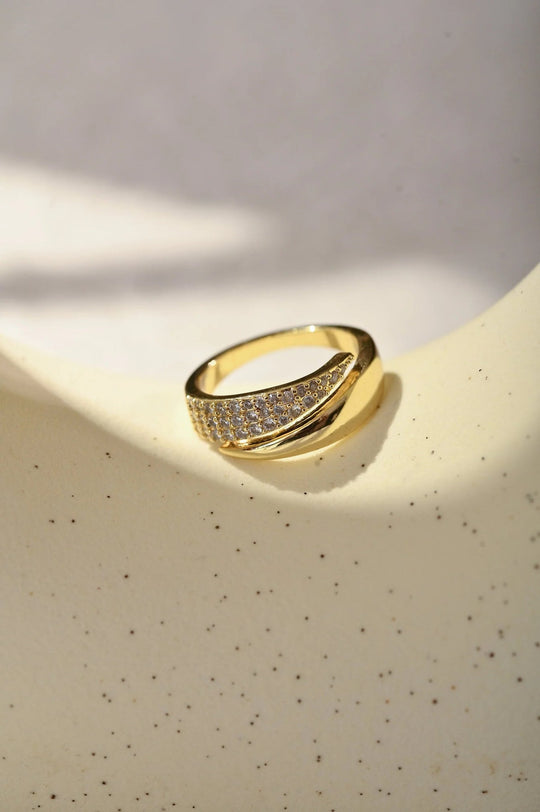 LUMIÈRE | ELEGANTE GOUDEN RING MET FONKELSTENEN (1+1 GRATIS)