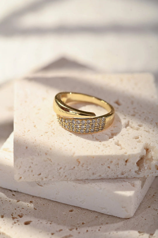 LUMIÈRE | ELEGANTE GOUDEN RING MET FONKELSTENEN (1+1 GRATIS)