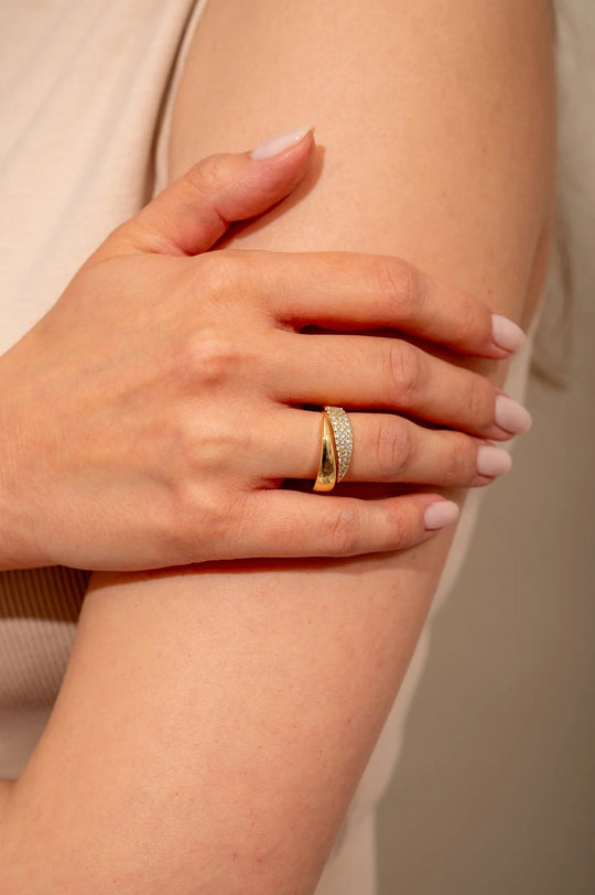 LUMIÈRE | ELEGANTE GOUDEN RING MET FONKELSTENEN (1+1 GRATIS)